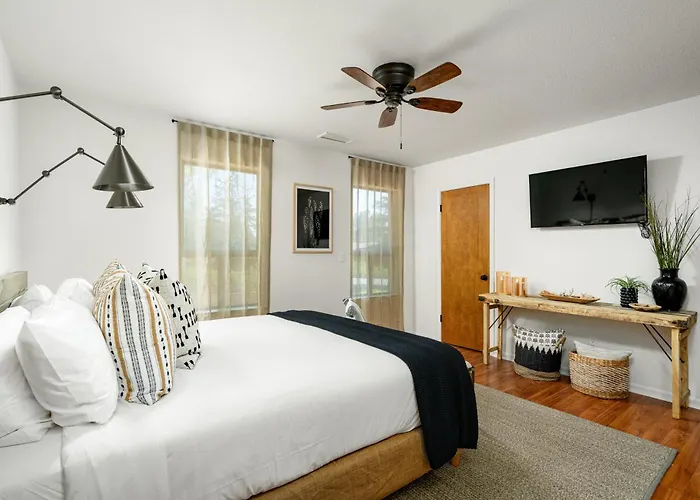 Holiday home Starlite Stunning Red Rock Views Backyard Oasis Walk To Mystic Trail Sedona