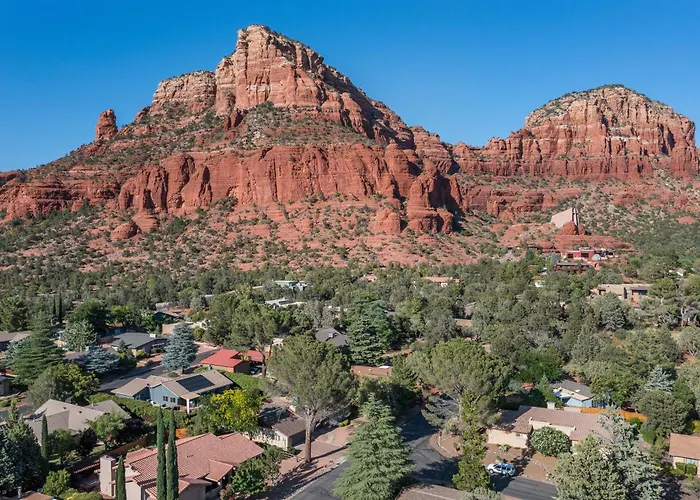 Holiday home Starlite Stunning Red Rock Views Backyard Oasis Walk To Mystic Trail *