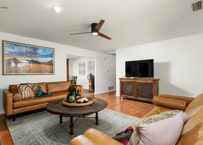 Holiday home Starlite Stunning Red Rock Views Backyard Oasis Walk To Mystic Trail Sedona