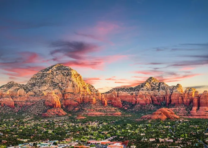 Starlite Stunning Red Rock Views Backyard Oasis Walk To Mystic Trail Holiday home *